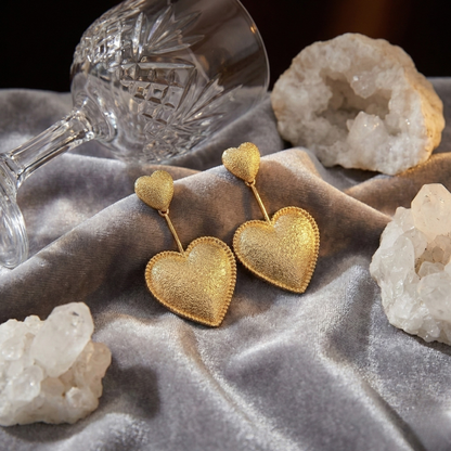 Pendientes en forma de corazón con corazones dobles