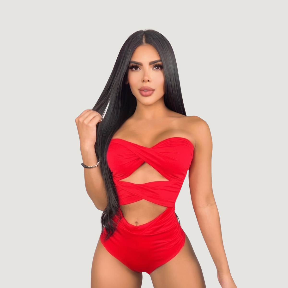 Body sin tirantes con corte en la cintura